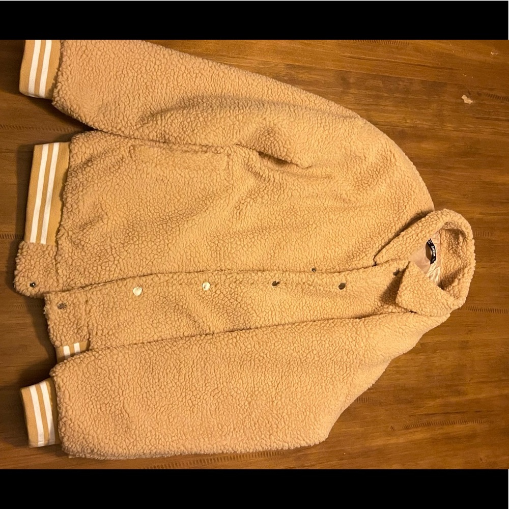 Sherpa Jacket. NEW WITHOUT TAGS.